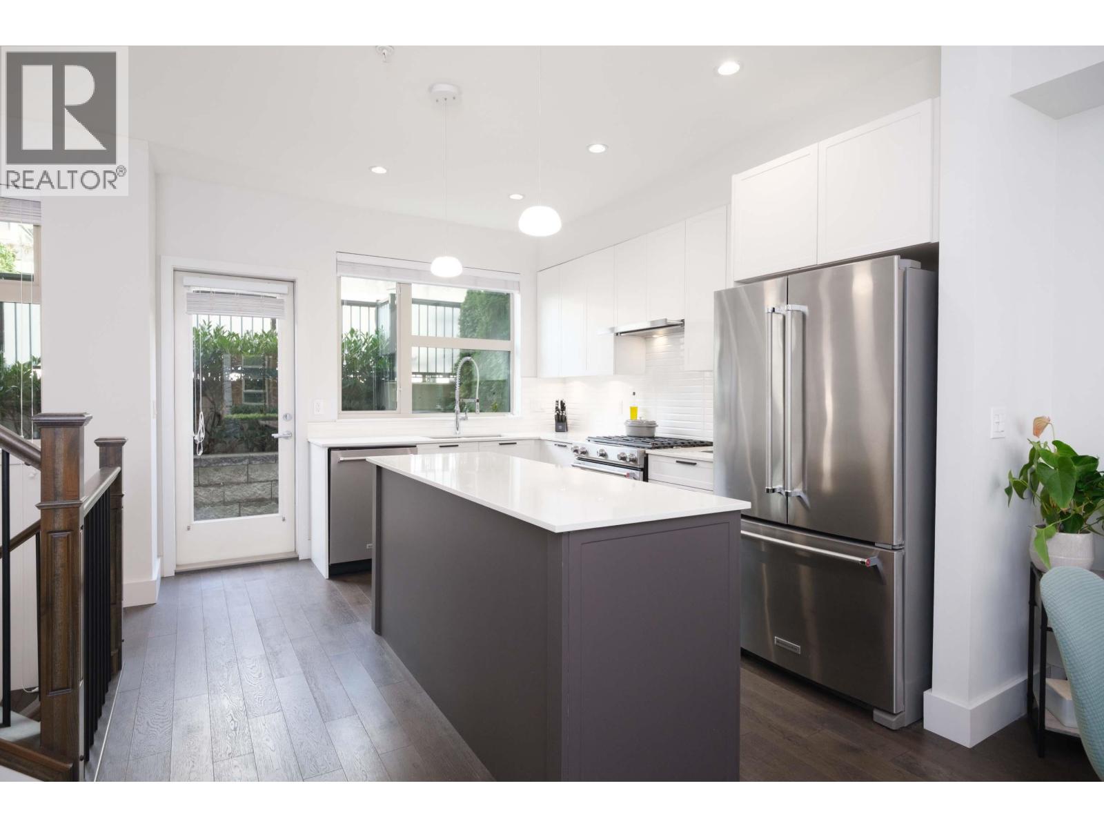 14 244 E 5th Street, North Vancouver, British Columbia  V7L 1L7 - Photo 9 - R3063140