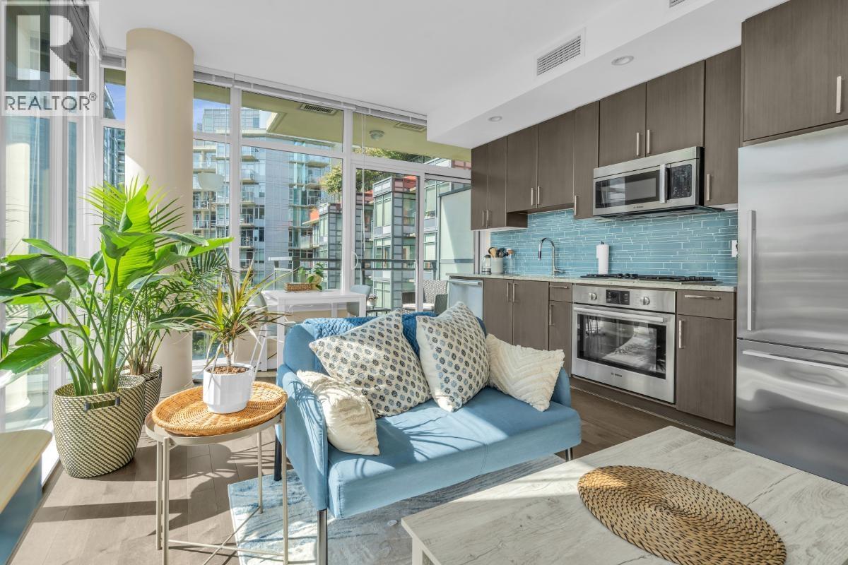 504 38 W 1st Avenue, Vancouver, British Columbia  V5Y 0K3 - Photo 2 - R3063156