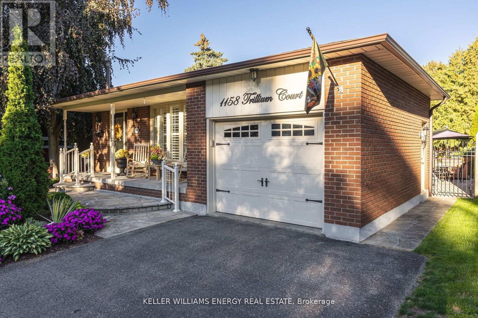 1158 Trillium Court, Oshawa (Centennial), Ontario  L1G 7M2 - Photo 2 - E12490070