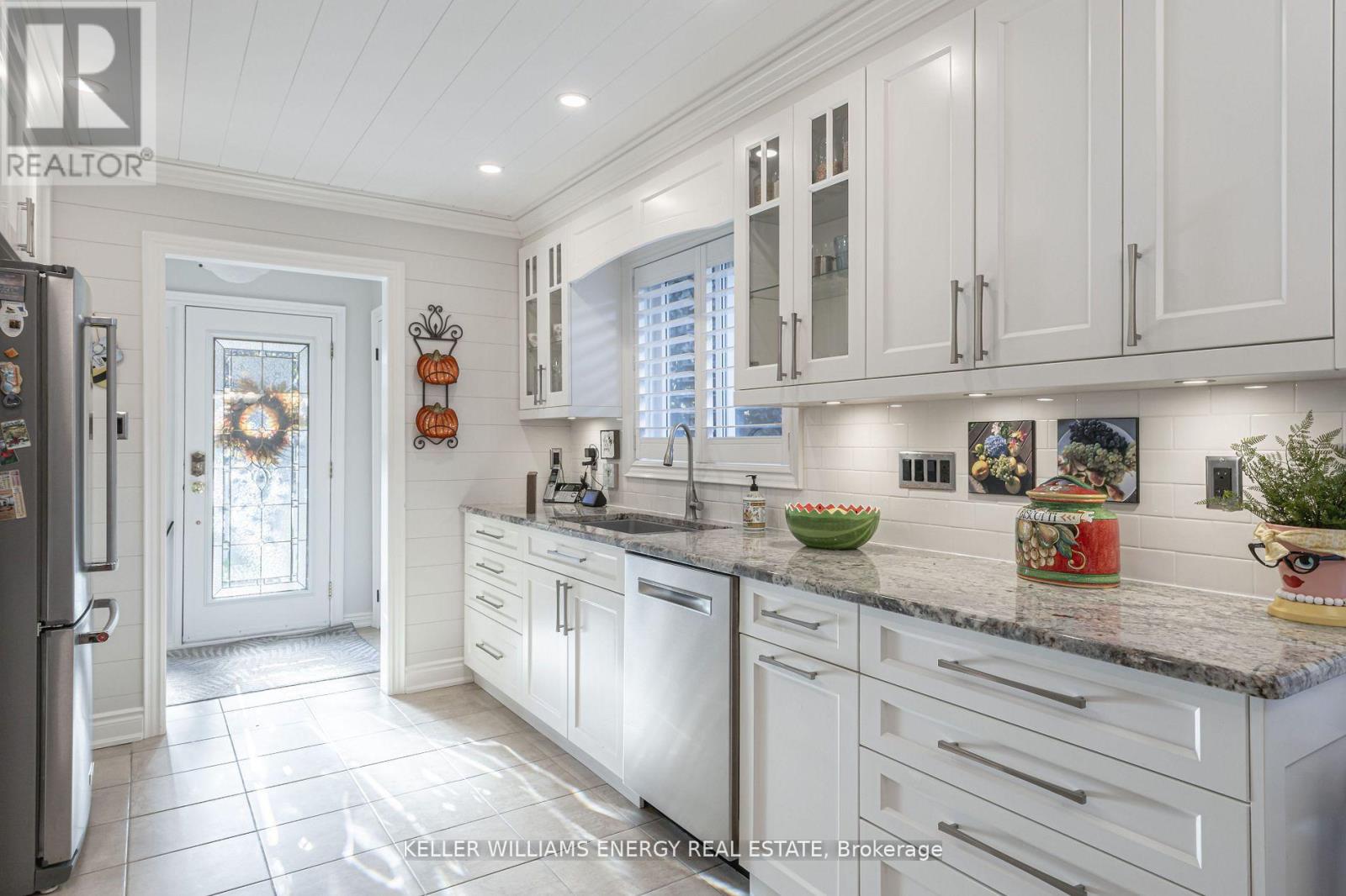 1158 Trillium Court, Oshawa (Centennial), Ontario  L1G 7M2 - Photo 7 - E12490070