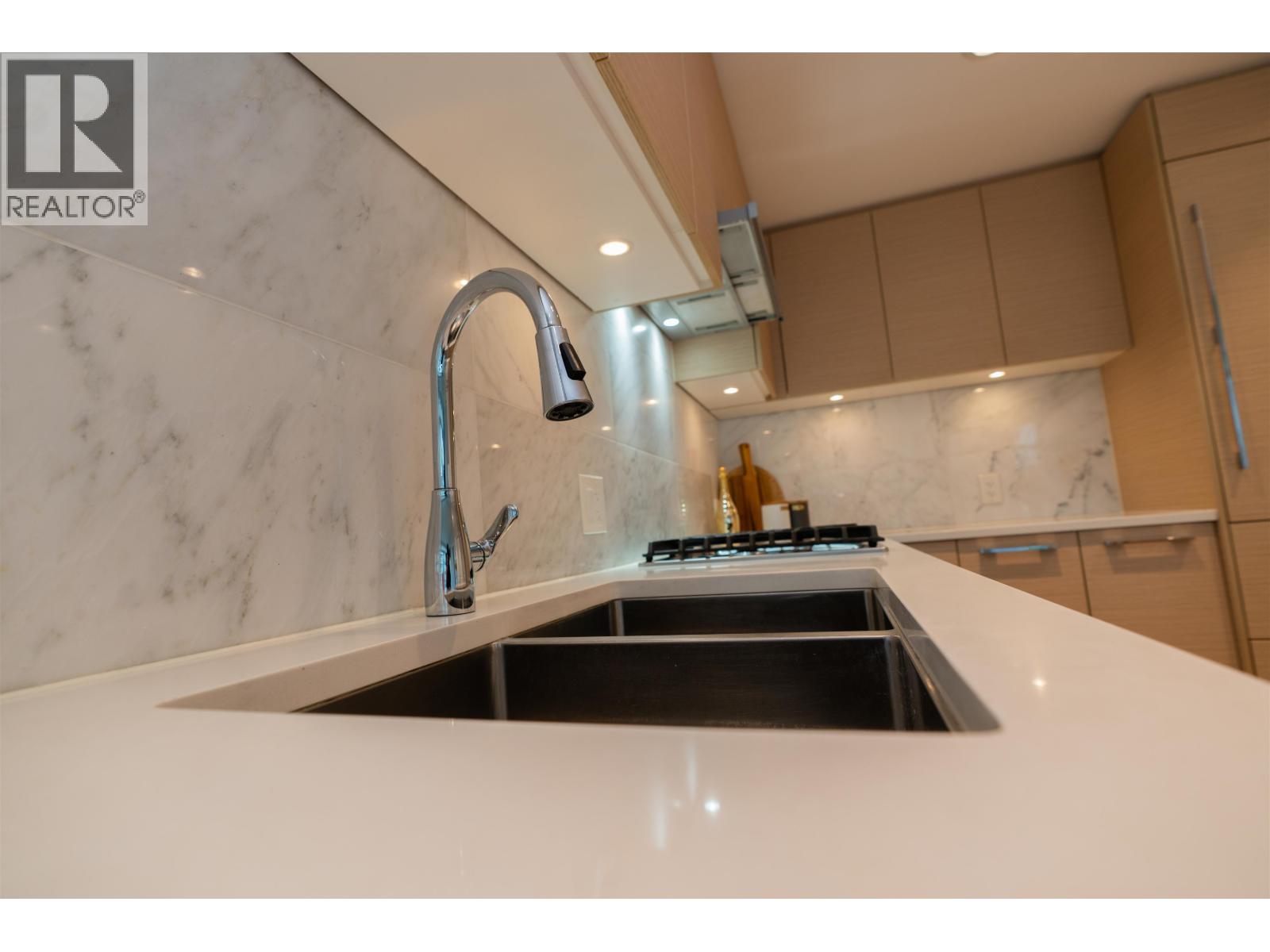 1005 6700 Dunblane Avenue, Burnaby, British Columbia  V5H 0J3 - Photo 5 - R3063166