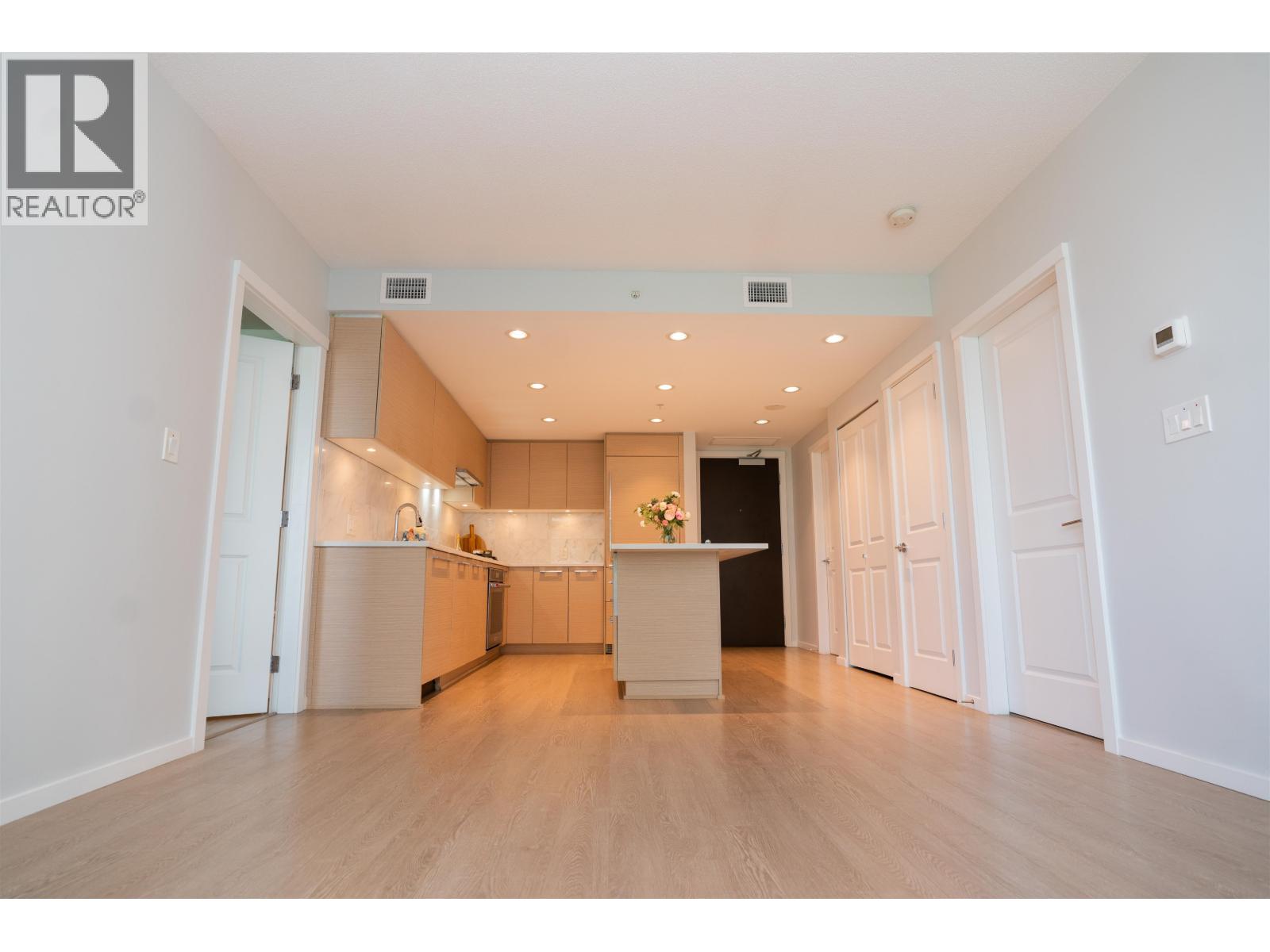 1005 6700 Dunblane Avenue, Burnaby, British Columbia  V5H 0J3 - Photo 3 - R3063166