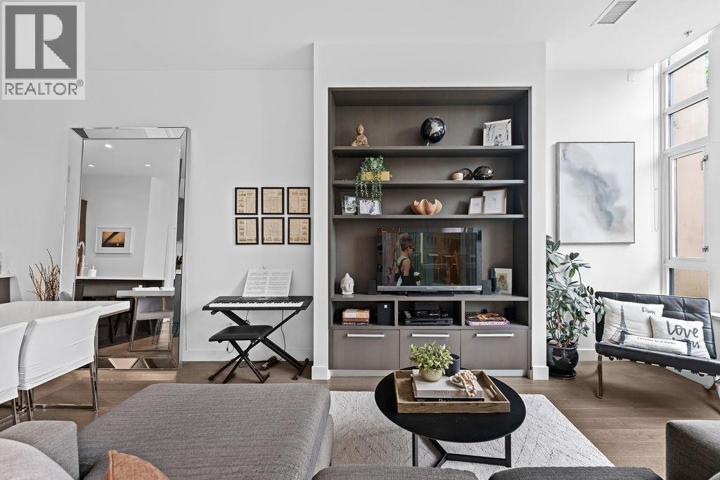 230 W 1 AVENUE, Vancouver, British Columbia