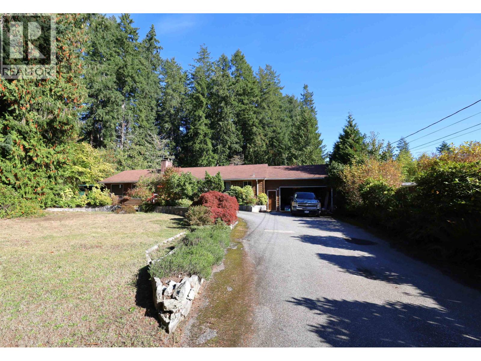 588 Veterans Road, Gibsons, British Columbia  V0N 1V4 - Photo 6 - R3062909