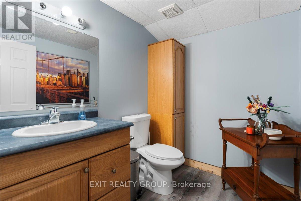 14 Smith Road, Tyendinaga (Tyendinaga Township), Ontario  K0K 2Y0 - Photo 33 - X12490102