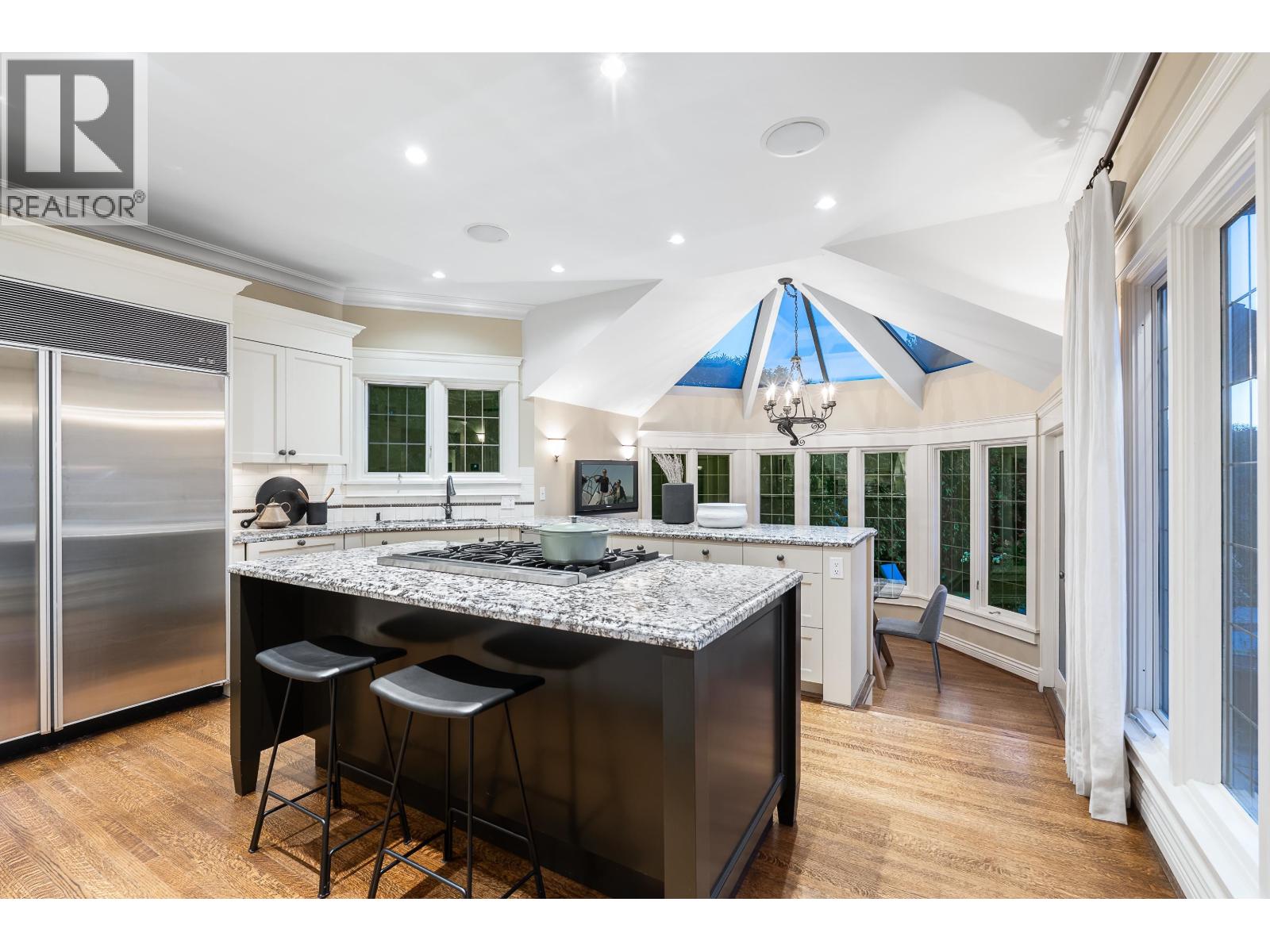 2716 W 49th Avenue, Vancouver, British Columbia  V6N 3S6 - Photo 10 - R3063170