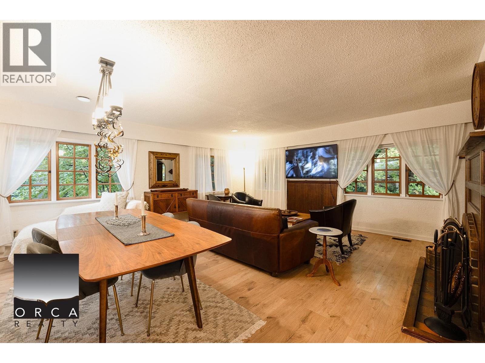 Short Term 2676 Haywood Avenue, West Vancouver, British Columbia  V7V 1Y6 - Photo 2 - R3063195