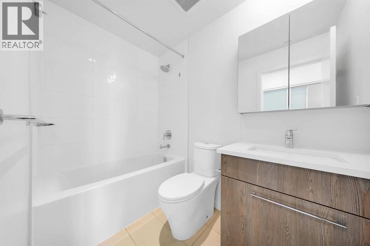 806 691 North Road Road, Coquitlam, British Columbia  V3J 0H9 - Photo 3 - R3063212