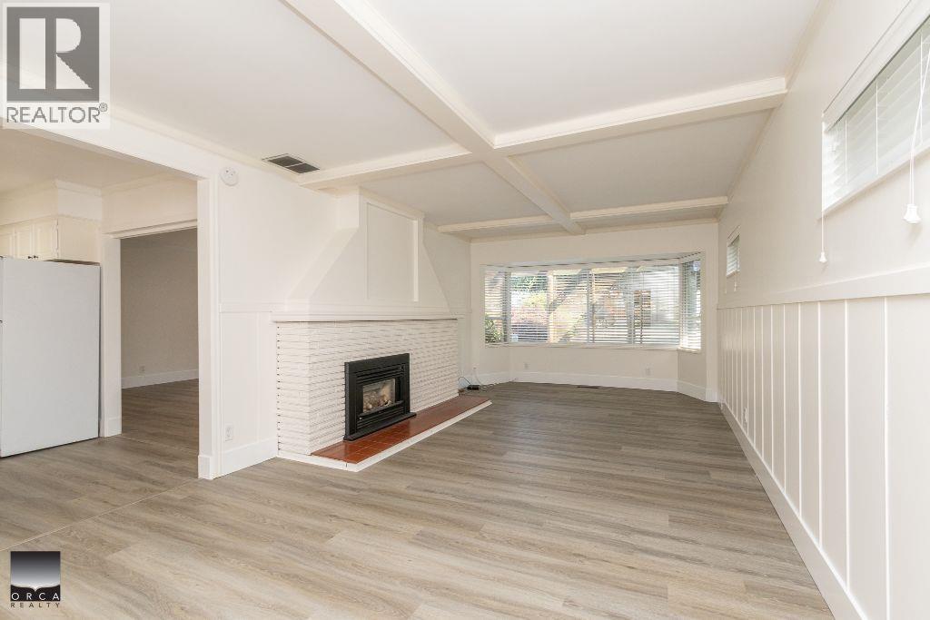 6668 Napier Street, Burnaby, British Columbia  V5B 2C3 - Photo 3 - R3063213