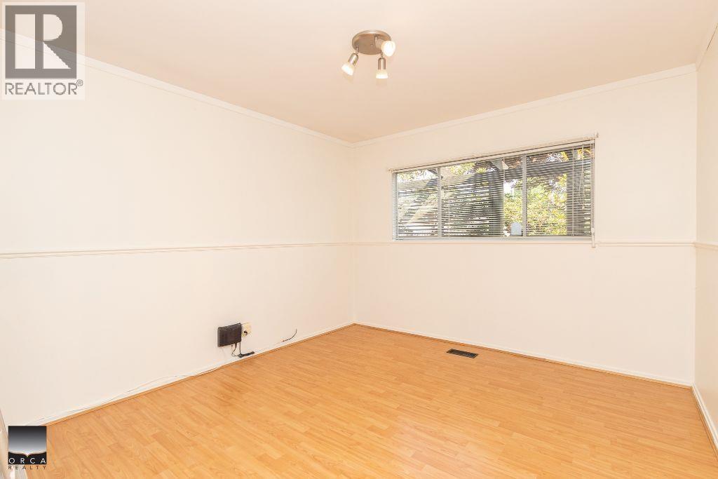 6668 Napier Street, Burnaby, British Columbia  V5B 2C3 - Photo 11 - R3063213