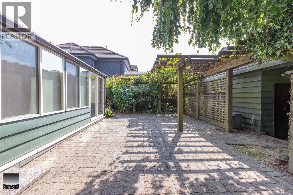 6668 Napier Street, Burnaby, British Columbia  V5B 2C3 - Photo 23 - R3063213