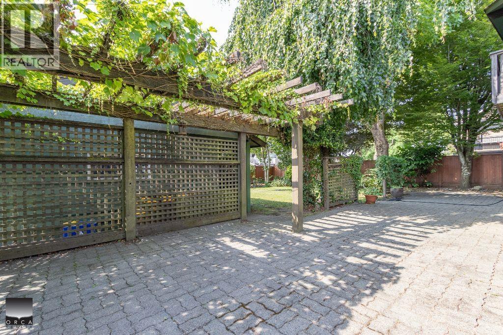 6668 Napier Street, Burnaby, British Columbia  V5B 2C3 - Photo 24 - R3063213