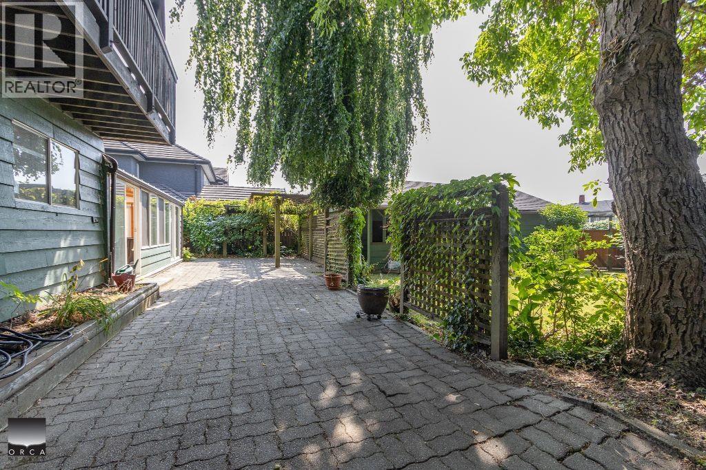 6668 Napier Street, Burnaby, British Columbia  V5B 2C3 - Photo 27 - R3063213