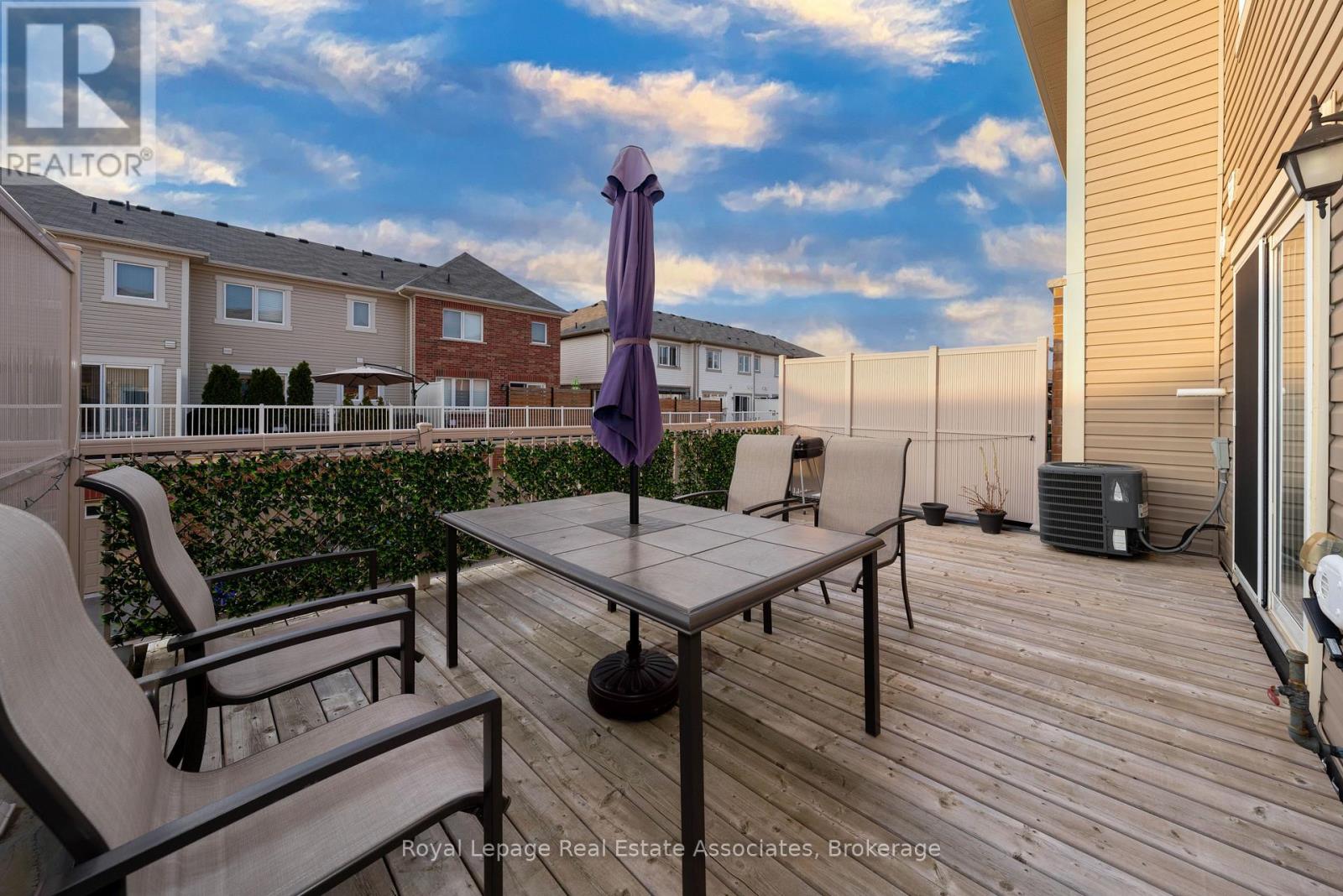 111 Gore Court, Milton, Ontario  L9E 1G3 - Photo 13 - W12489750