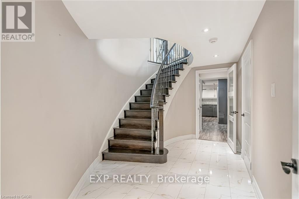 96 Kenpark Avenue, Brampton, Ontario  L6Z 3K4 - Photo 34 - W12489756