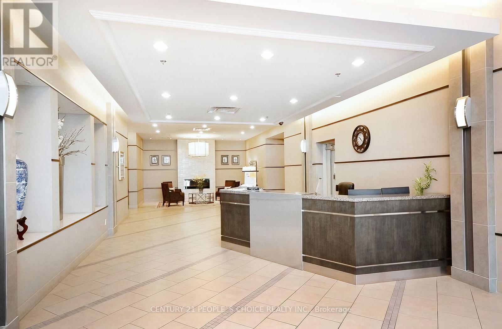 1512 - 9 George Street, Brampton, Ontario  L6X 0T6 - Photo 35 - W12489842