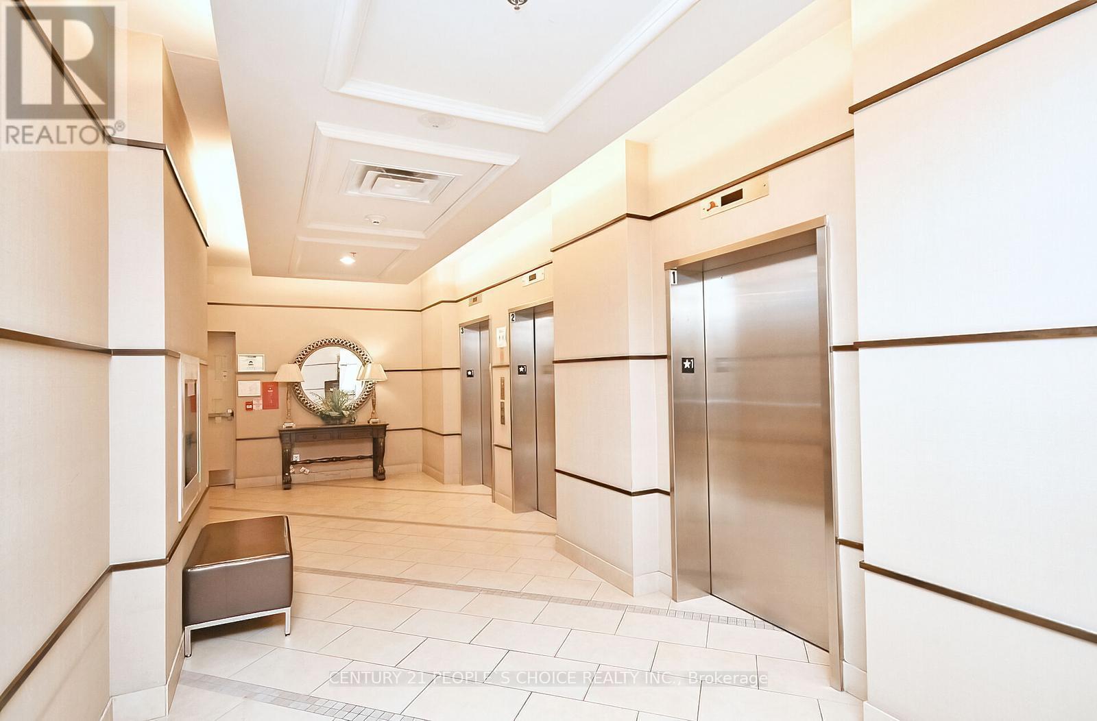 1512 - 9 George Street, Brampton, Ontario  L6X 0T6 - Photo 8 - W12489842