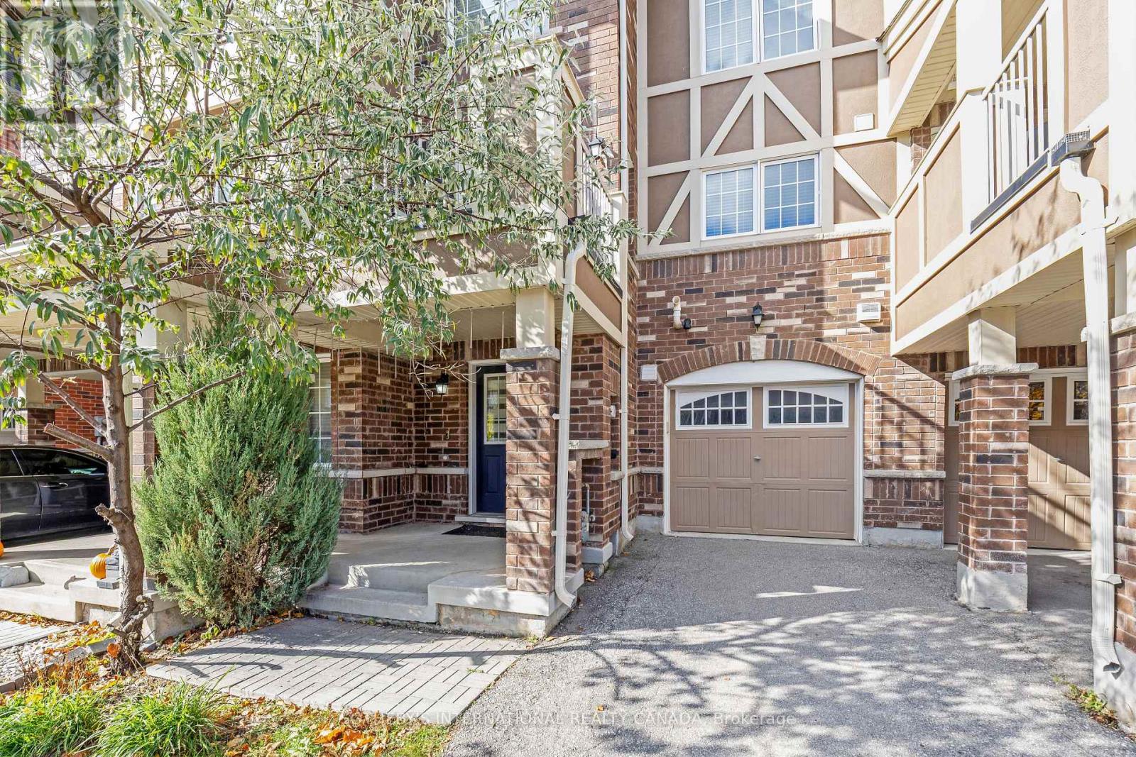 1619 Gainer Crescent, Milton, Ontario  L9T 8X9 - Photo 2 - W12489856