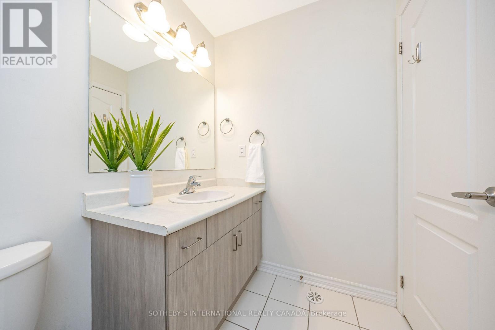 1619 Gainer Crescent, Milton, Ontario  L9T 8X9 - Photo 28 - W12489856