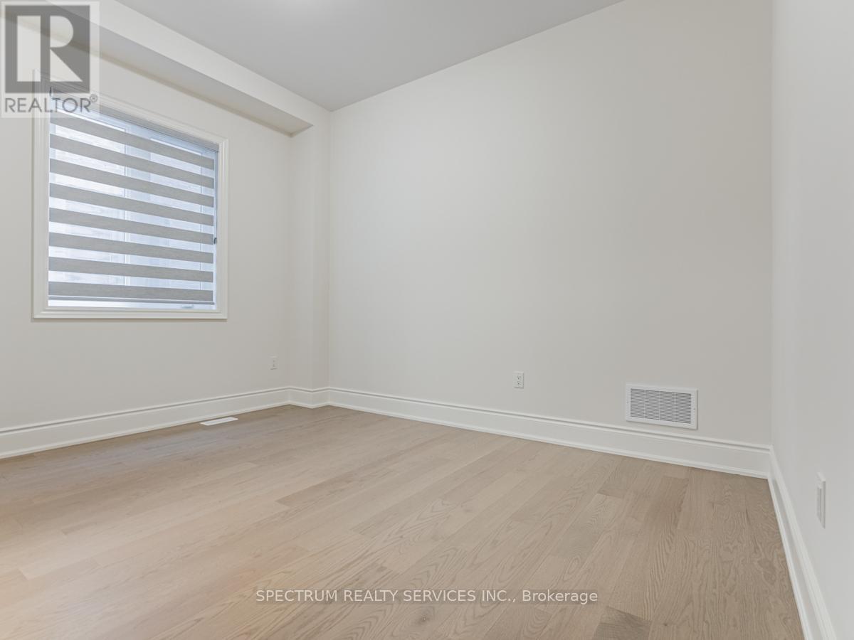 21 James Walker Avenue, Caledon, Ontario  L7C 0H1 - Photo 17 - W12489876