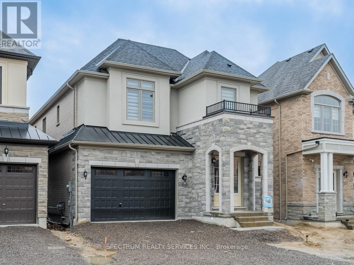 21 James Walker Avenue, Caledon, Ontario  L7C 0H1 - Photo 2 - W12489876