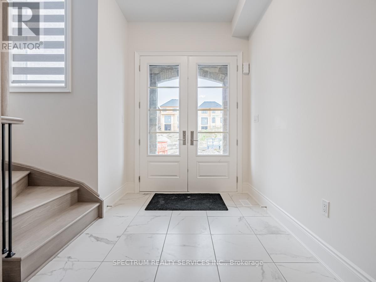 21 James Walker Avenue, Caledon, Ontario  L7C 0H1 - Photo 3 - W12489876