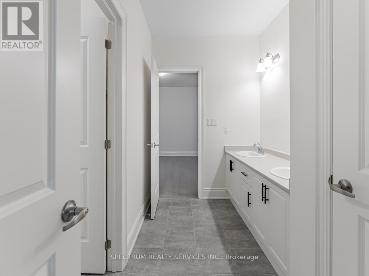 21 James Walker Avenue, Caledon, Ontario  L7C 0H1 - Photo 32 - W12489876