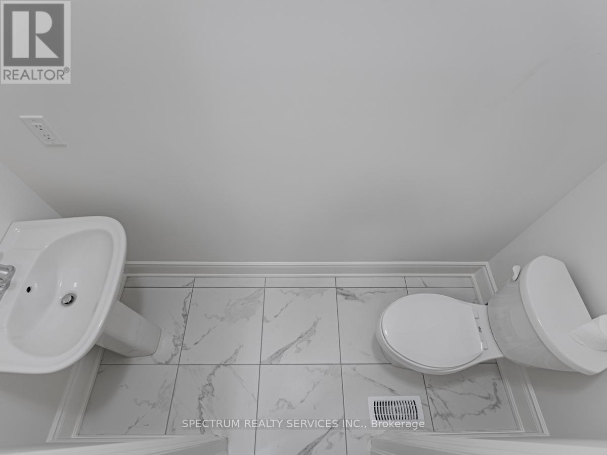 21 James Walker Avenue, Caledon, Ontario  L7C 0H1 - Photo 36 - W12489876