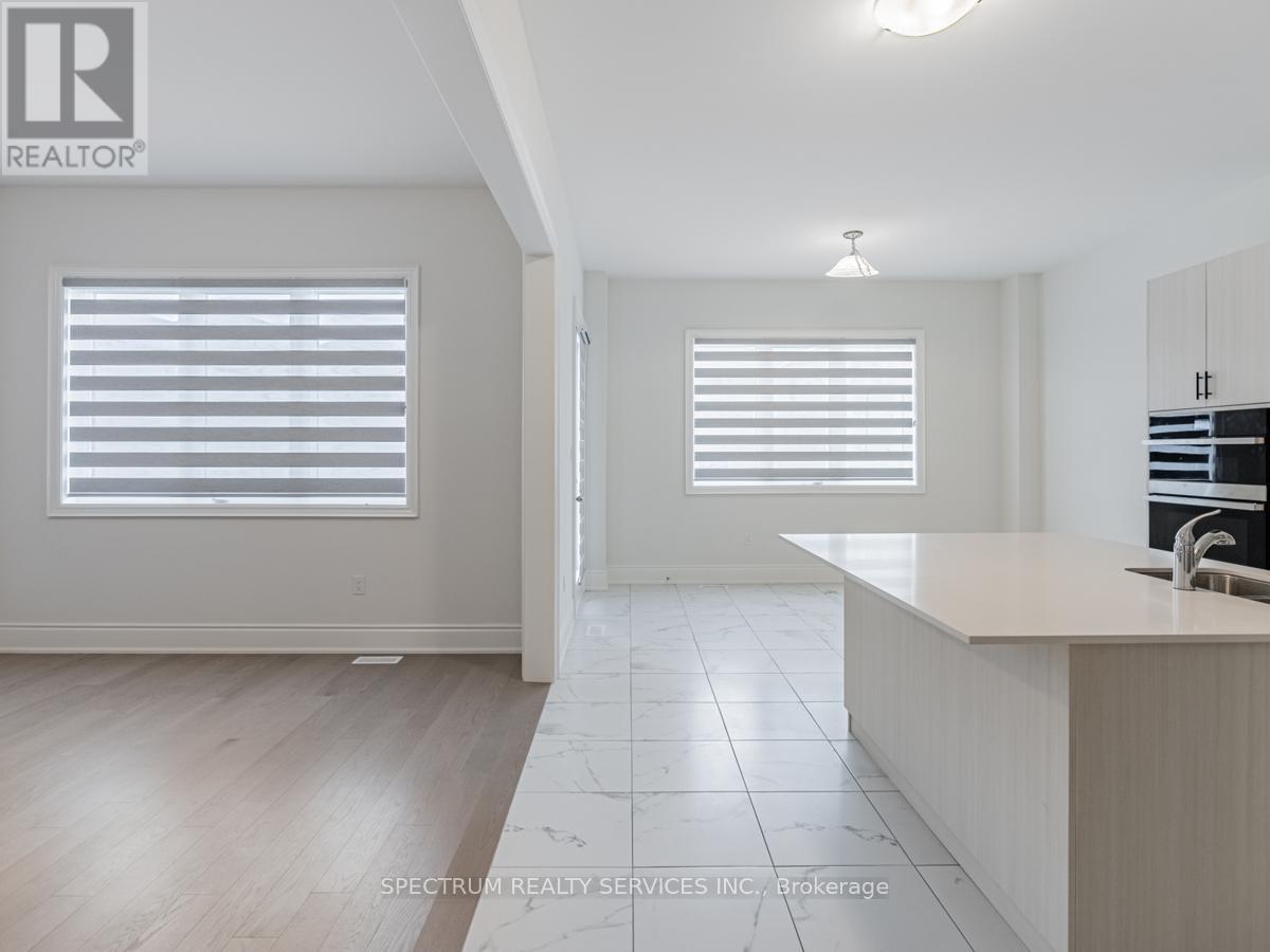 21 James Walker Avenue, Caledon, Ontario  L7C 0H1 - Photo 8 - W12489876