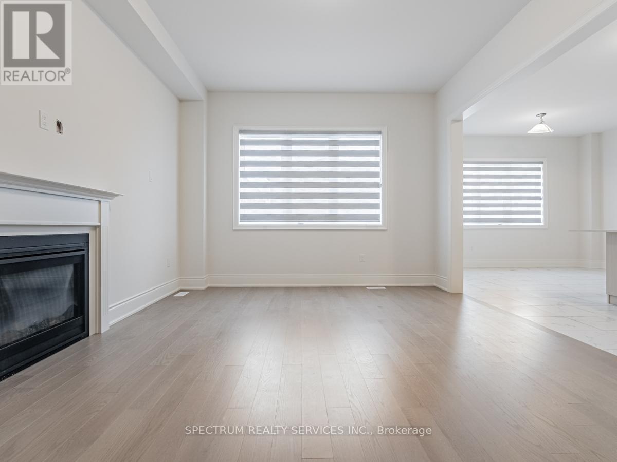 21 James Walker Avenue, Caledon, Ontario  L7C 0H1 - Photo 9 - W12489876