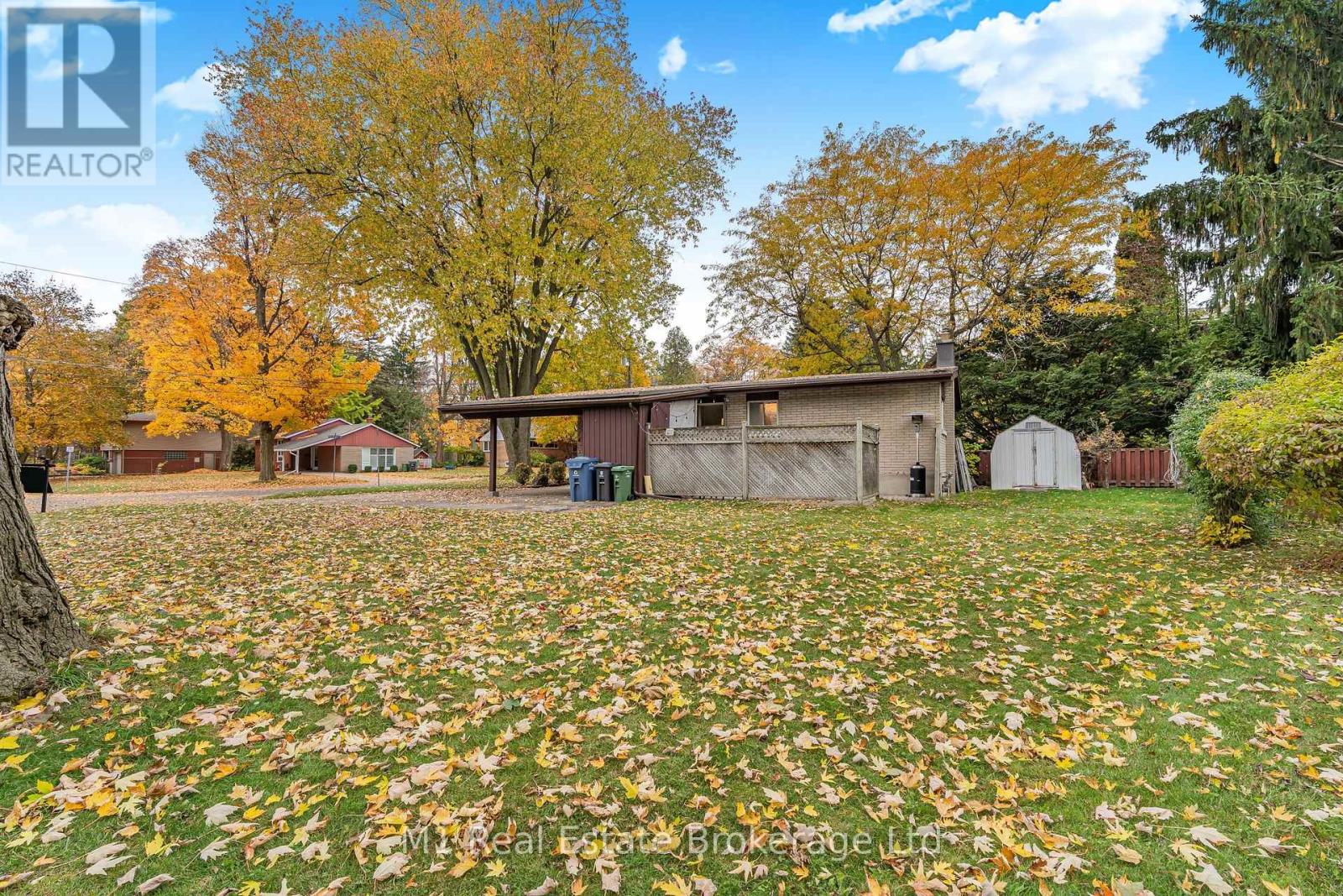 15 Woodycrest Drive, Guelph, Ontario  N1H 6E8 - Photo 35 - X12490224