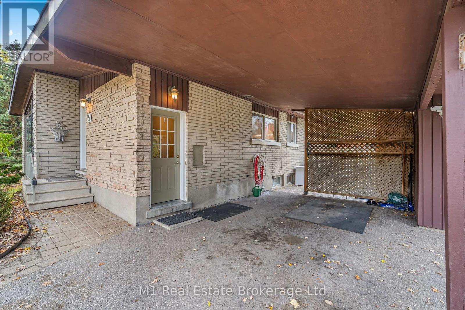 15 Woodycrest Drive, Guelph, Ontario  N1H 6E8 - Photo 36 - X12490224