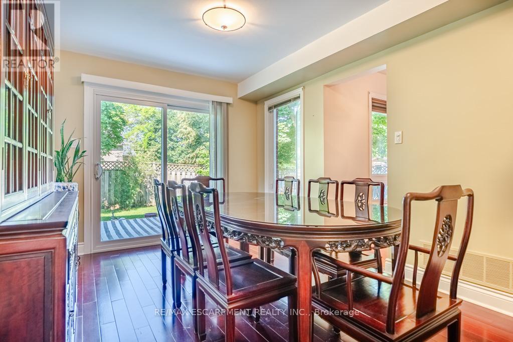 3036 Swansea Drive, Oakville, Ontario  L6L 6H9 - Photo 17 - W12489896