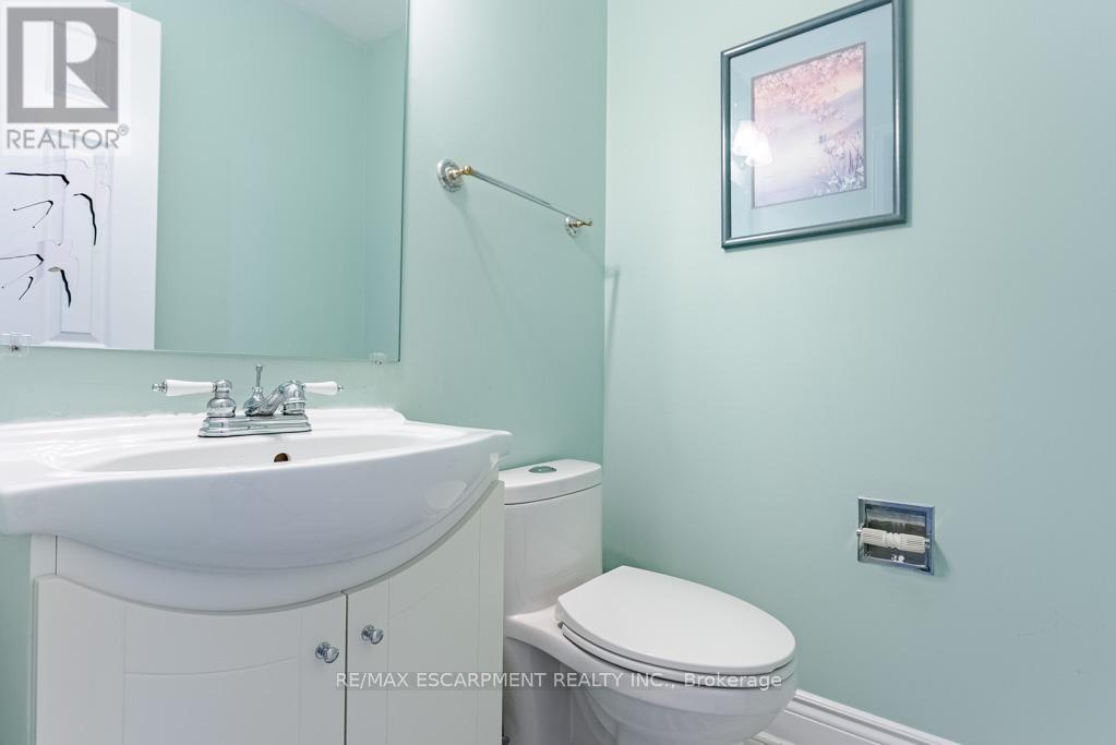 3036 Swansea Drive, Oakville, Ontario  L6L 6H9 - Photo 22 - W12489896