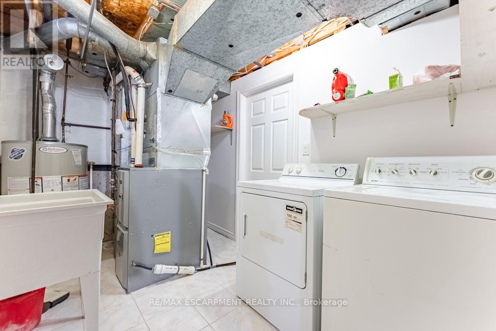 3036 Swansea Drive, Oakville, Ontario  L6L 6H9 - Photo 42 - W12489896