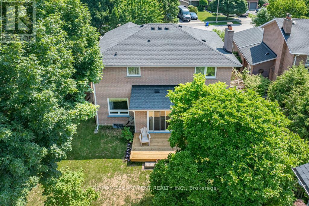 3036 Swansea Drive, Oakville, Ontario  L6L 6H9 - Photo 43 - W12489896