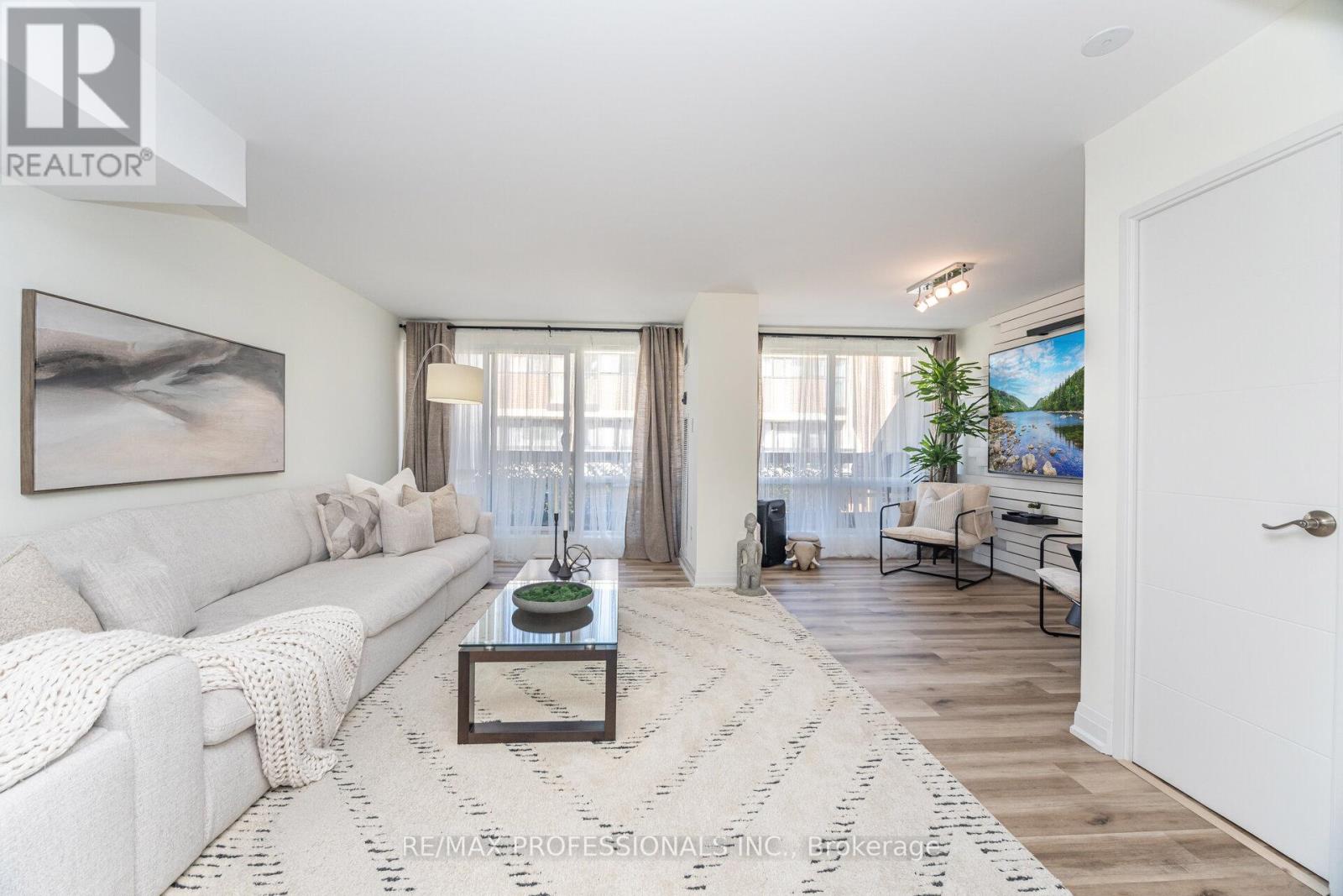 326 - 364 The East Mall, Toronto, Ontario  M9B 6C5 - Photo 14 - W12489914