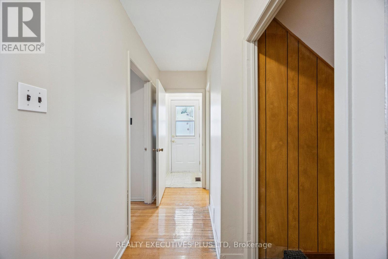 12 Bemberg Court, Toronto, Ontario  M9W 3V5 - Photo 19 - W12489922