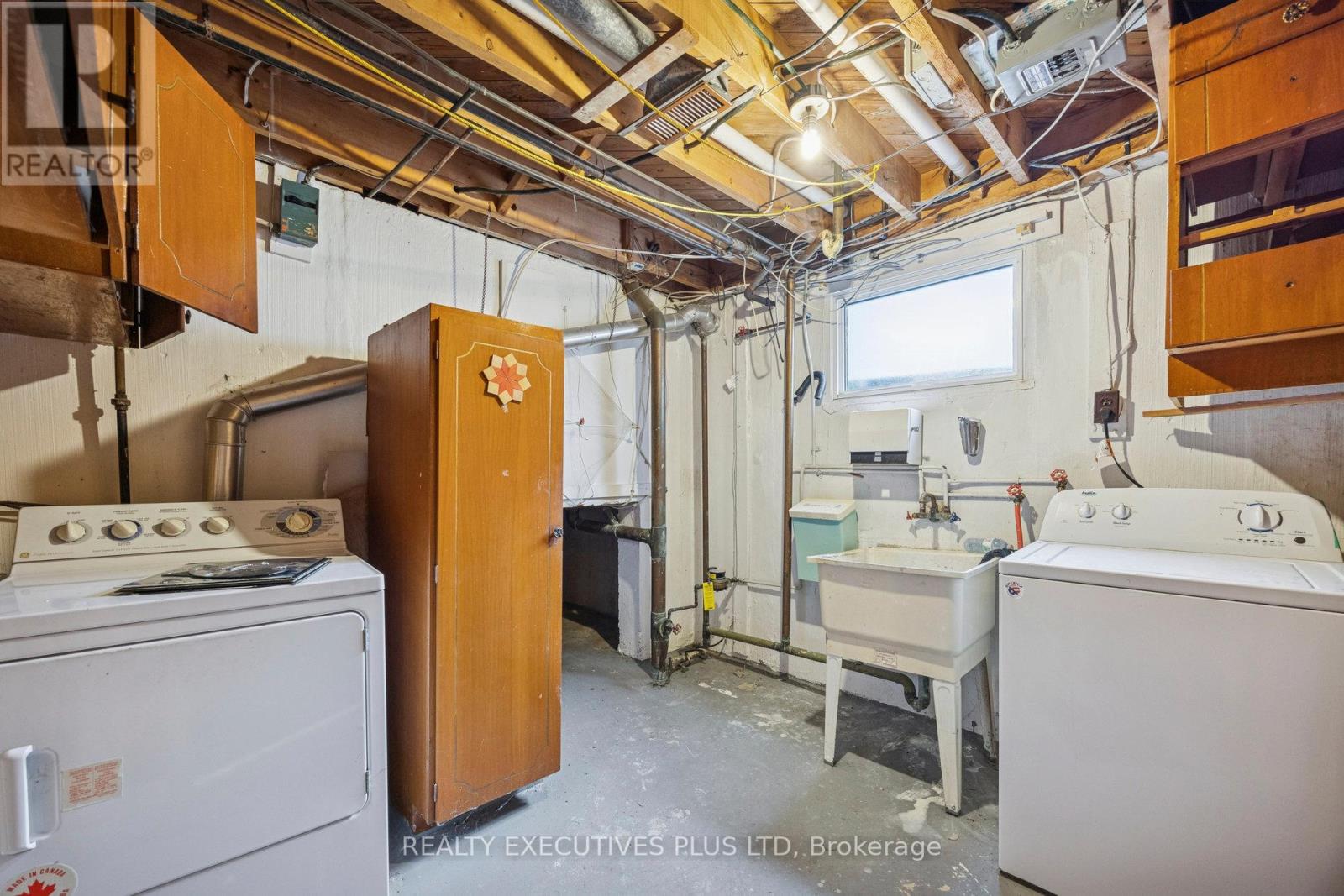 12 Bemberg Court, Toronto, Ontario  M9W 3V5 - Photo 30 - W12489922