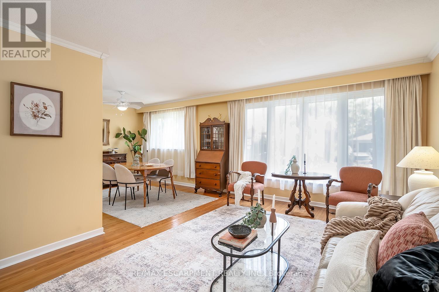 652 Ardleigh Crescent, Burlington, Ontario  L7L 4K8 - Photo 14 - W12489932