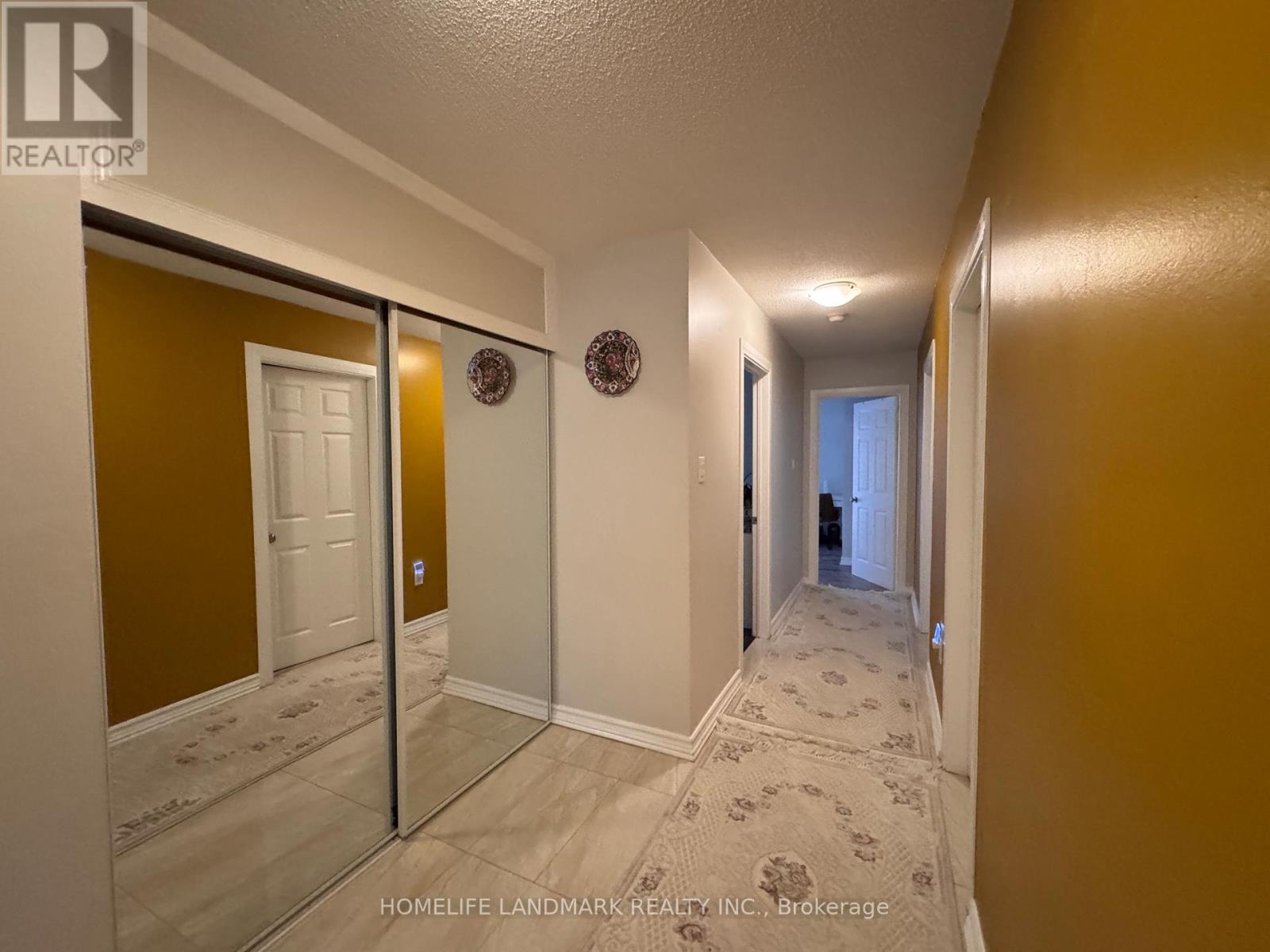 7 Windal Avenue, Toronto, Ontario  M9N 2C2 - Photo 12 - W12489938