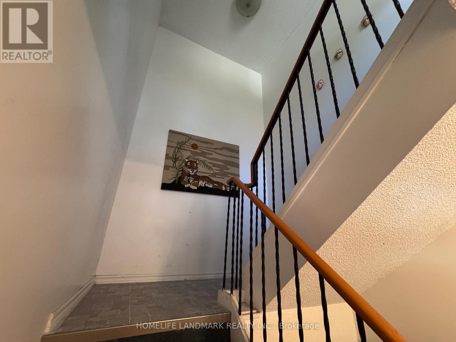 7 Windal Avenue, Toronto, Ontario  M9N 2C2 - Photo 20 - W12489938