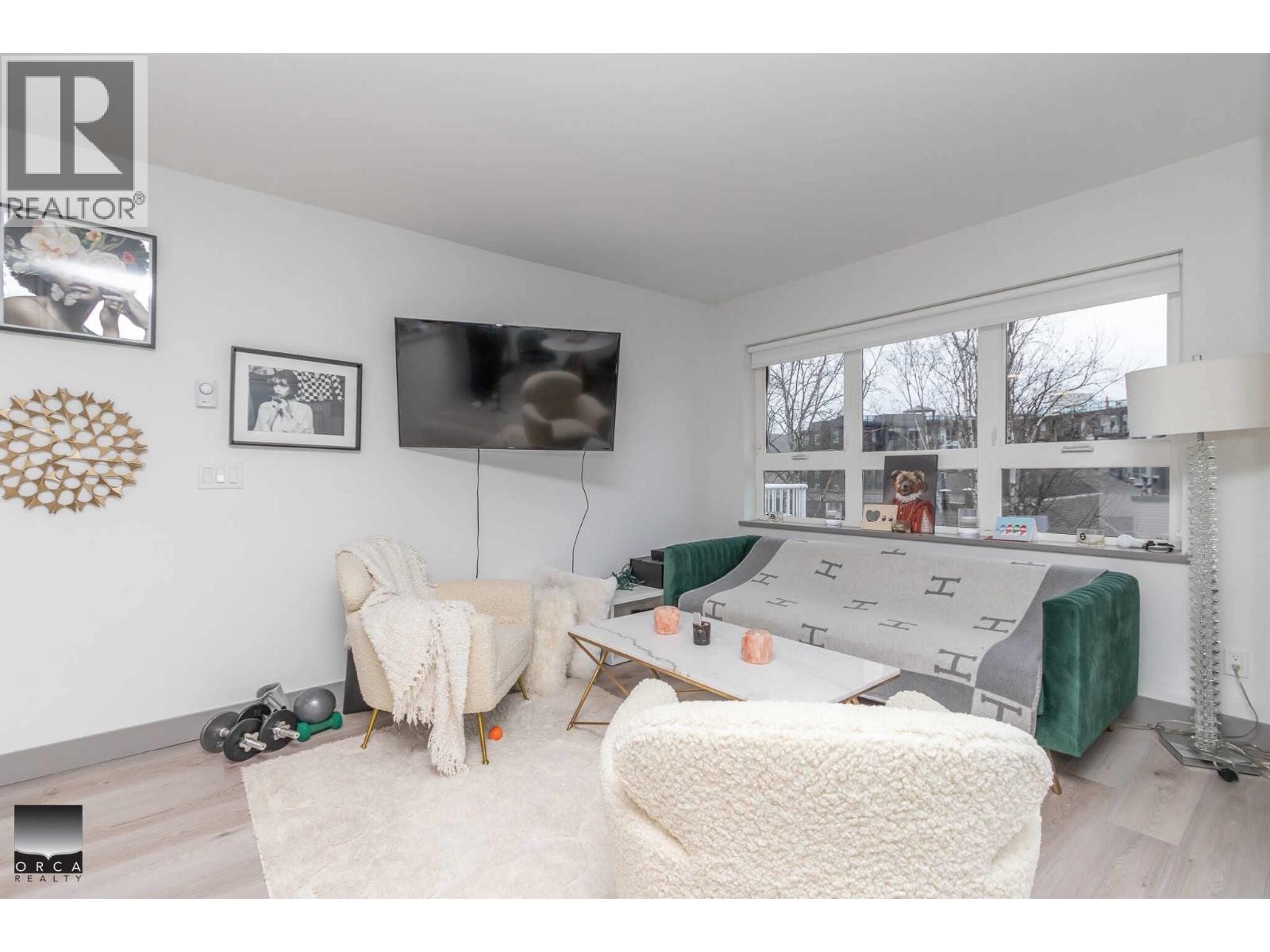 404 121 E 12th Street, North Vancouver, British Columbia  V7M 3H6 - Photo 10 - R3063220