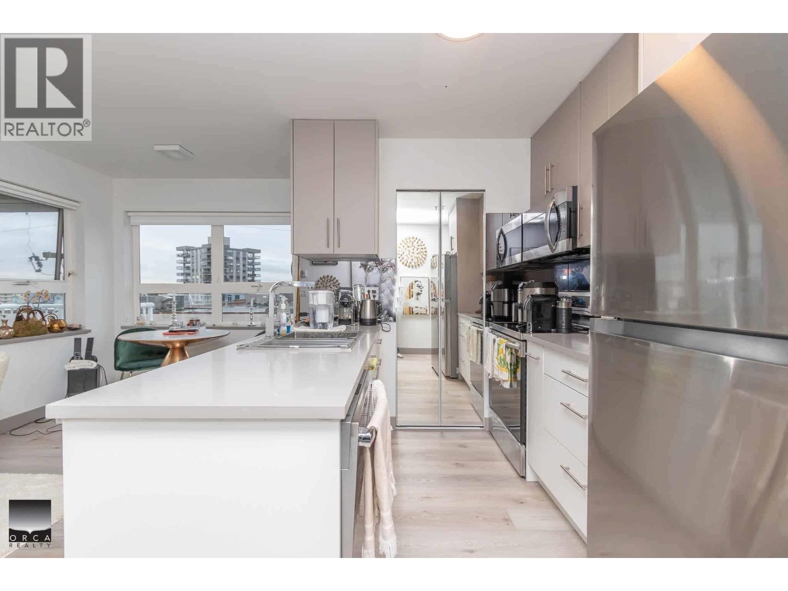 404 121 E 12th Street, North Vancouver, British Columbia  V7M 3H6 - Photo 5 - R3063220