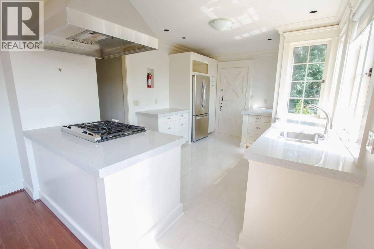 1566 Gordon Avenue, West Vancouver, British Columbia  V7V 1T9 - Photo 3 - R3063224