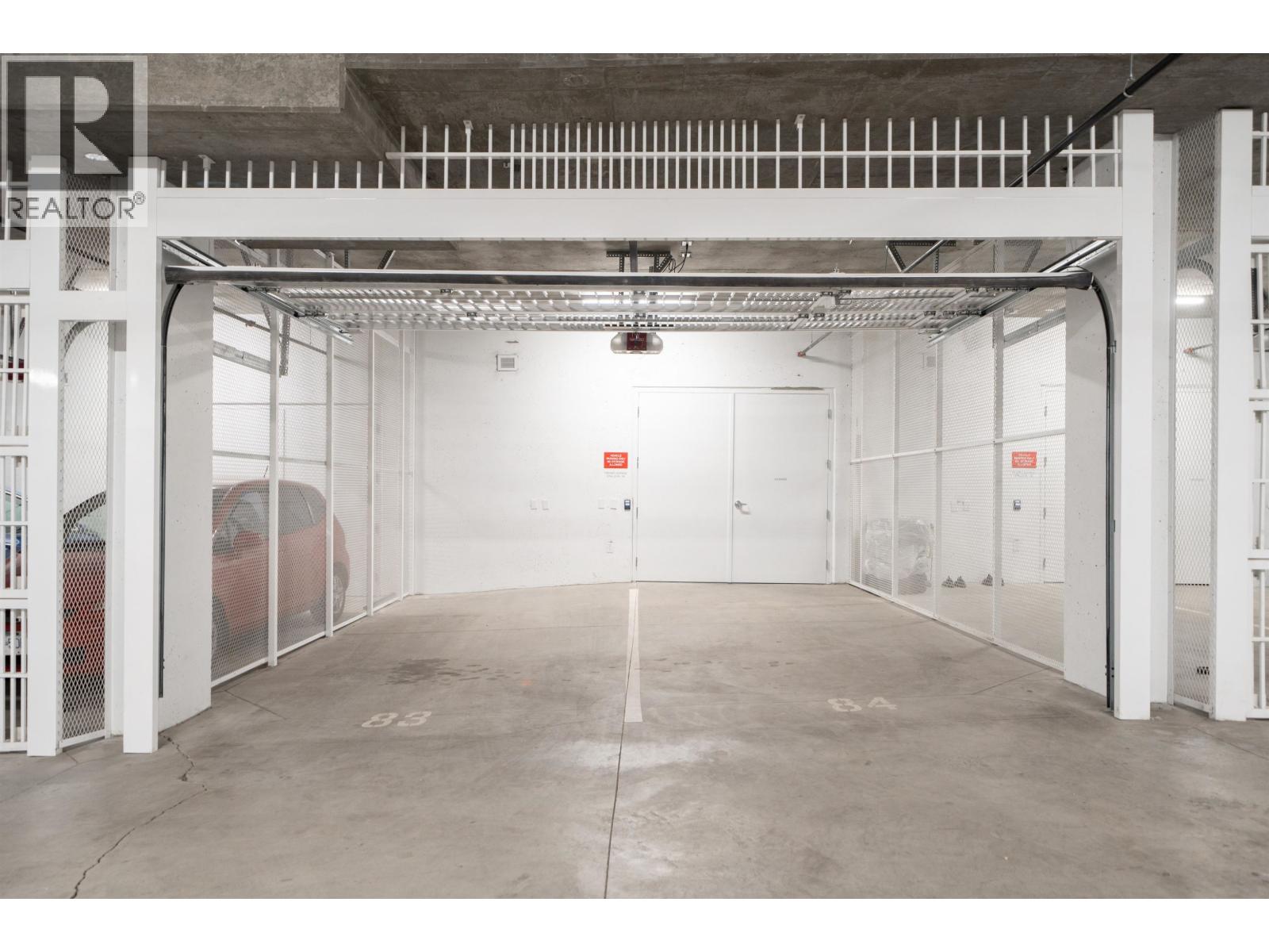 228 650 E 2nd Street, North Vancouver, British Columbia  V7M 1E3 - Photo 2 - R3063173