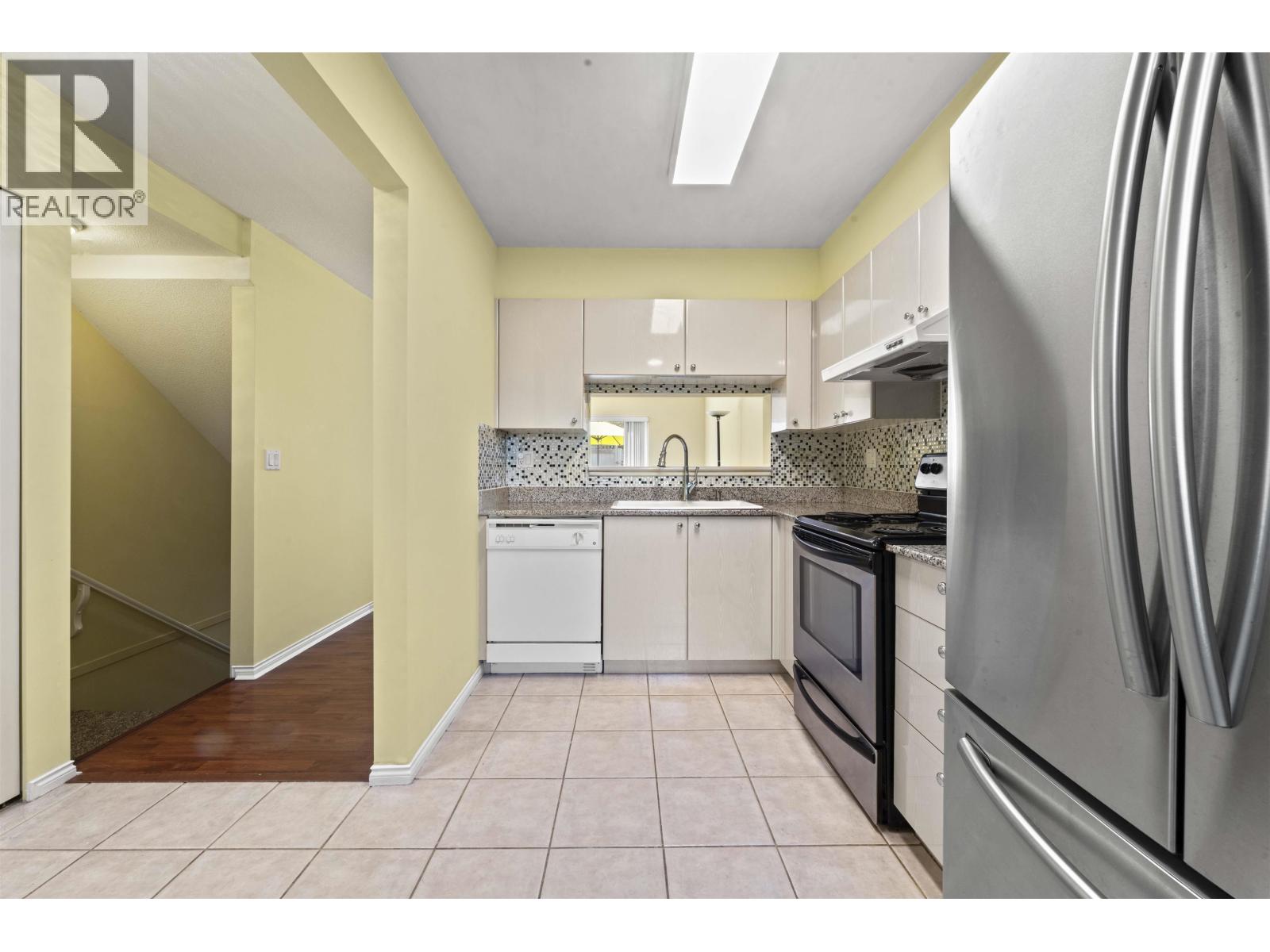 27 6670 Rumble Street, Burnaby, British Columbia  V5E 4L4 - Photo 7 - R3063181