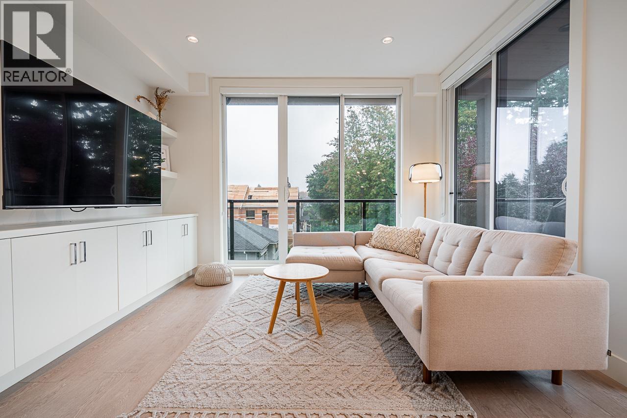 4756 Duchess Street, Vancouver, British Columbia  V5R 0K3 - Photo 3 - R3063204