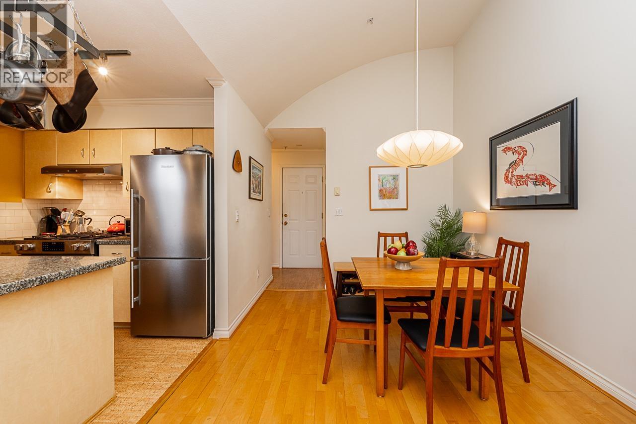 403 1617 Grant Street, Vancouver, British Columbia  V5L 2Y4 - Photo 6 - R3063187