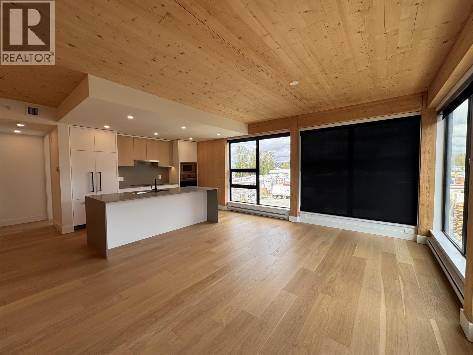 201 310 Salter Street, New Westminster, British Columbia  V3M 0N7 - Photo 3 - R3063208